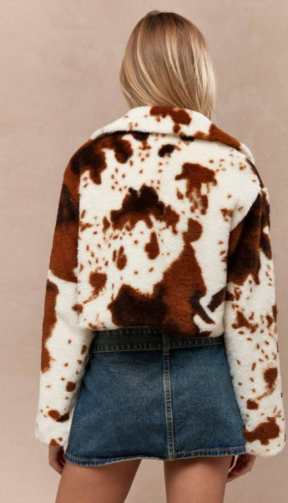 🐄 1️⃣ Cow Print Cropped Jacket