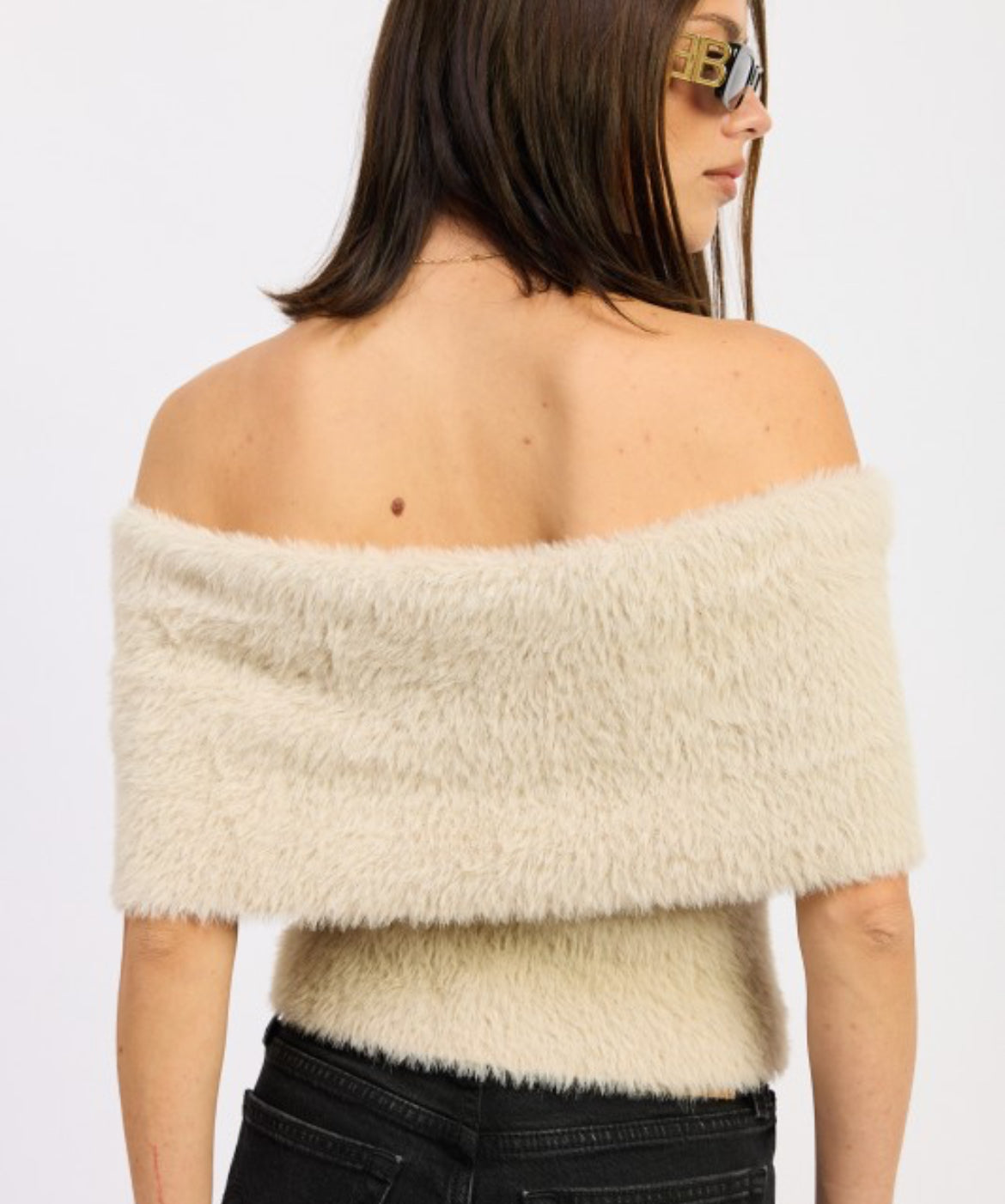 Fuzzy Off-Shoulder Sweater Top 🤍cream