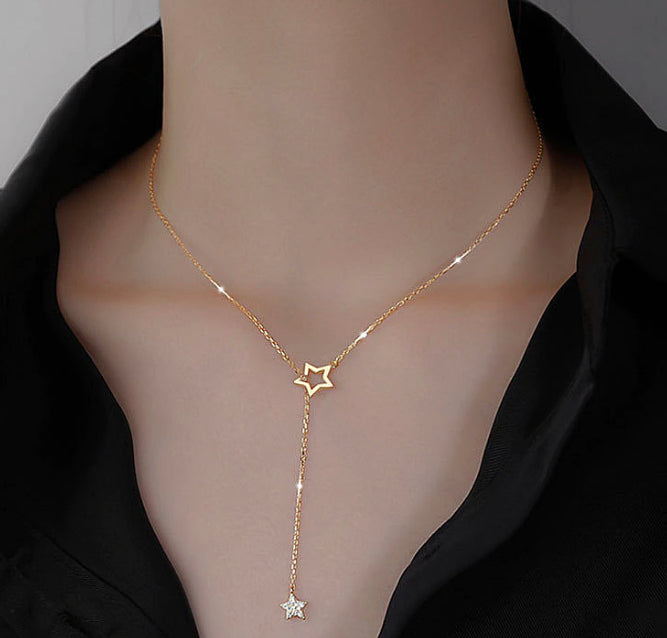 Dainty gold necklace